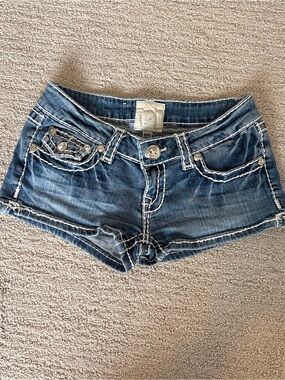 Y2K Vintage Woman’s Mini Shorts